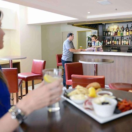 Отель Ibis Styles Adelaide Grosvenor Экстерьер фото