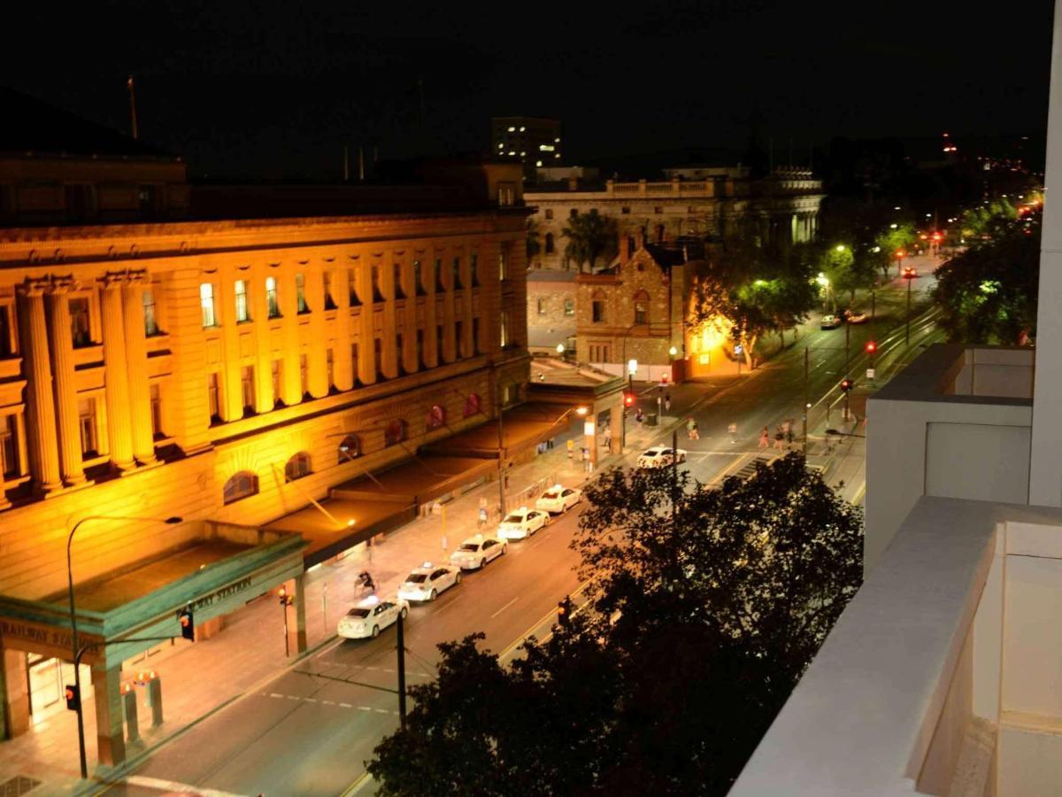 Отель Ibis Styles Adelaide Grosvenor Экстерьер фото
